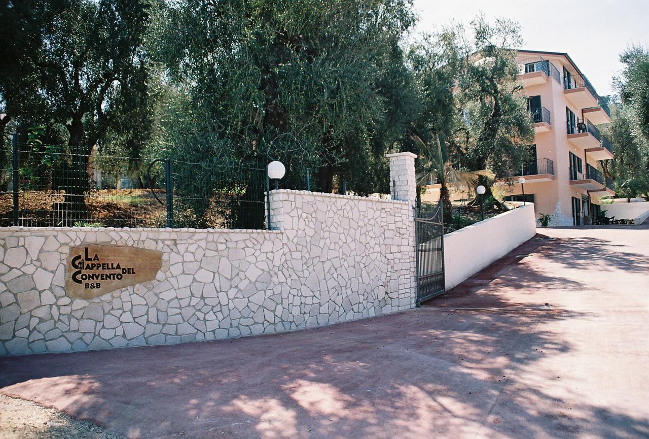 Residence La Cappella Del Convento Rodi Garganico Exterior foto